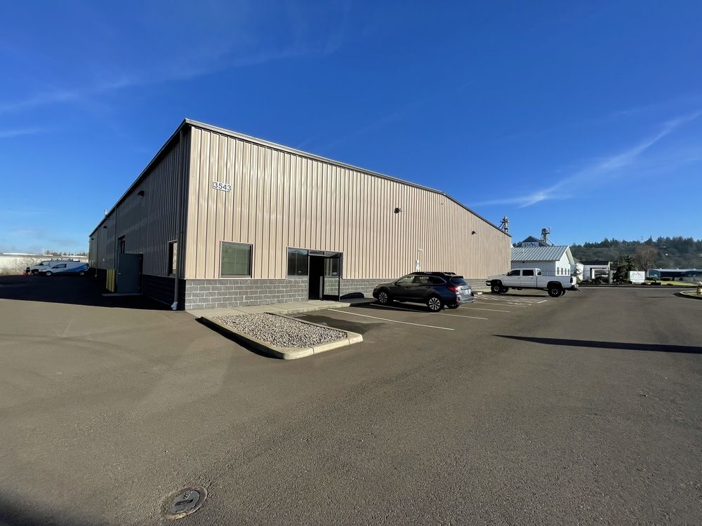 Class A Industrial: 3543 Steelhead Run Drive NE, Suite A, Albany, OR 97321